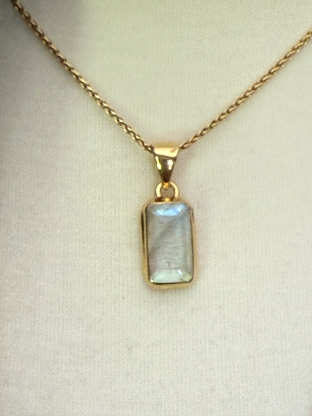 Natural Rainbow Moonstone pendant